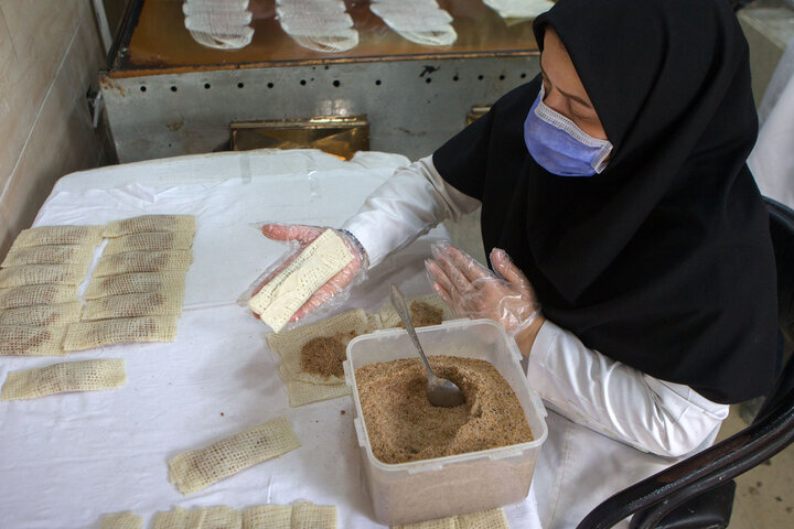 فوت‌ کوزه‌گری مادربزرگان گیلانی در تهیه رشته خشکار + فواید رشته خشکار