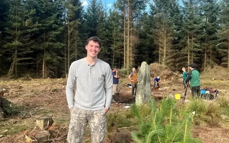 این تخته‌سنگ معمولی مکان آیینی ۳۷۰۰ ساله بود | عکس