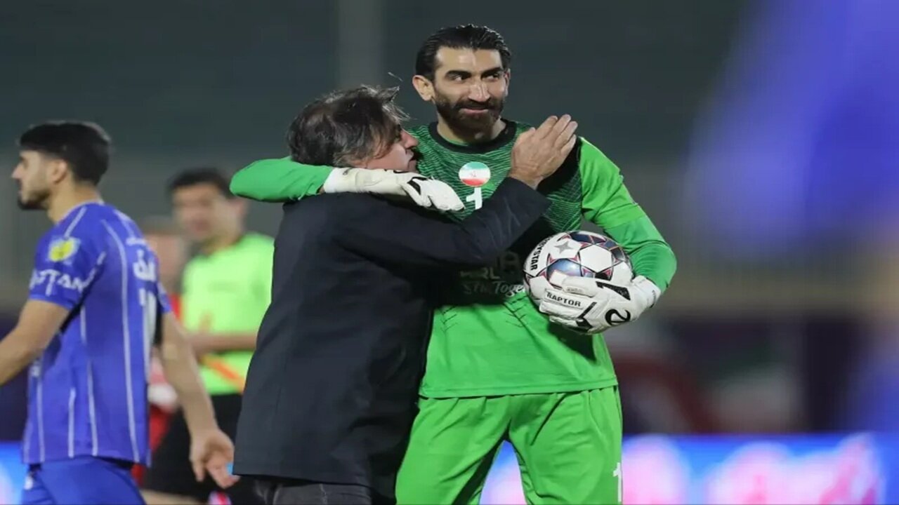 حرکت خبرساز بیرانوند در پایان دیدار با استقلال + عکس