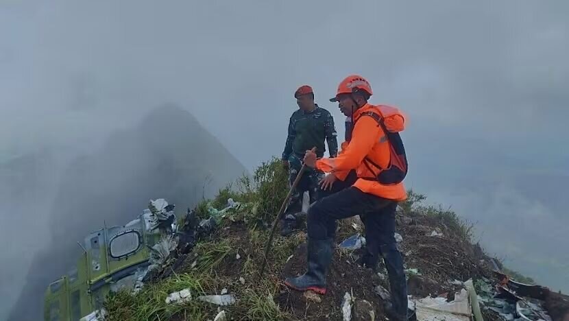 پیدا شدن لاشه هواپیمای گم شده در اندونزی ؛ عکس | سرنوشت سرنشینان