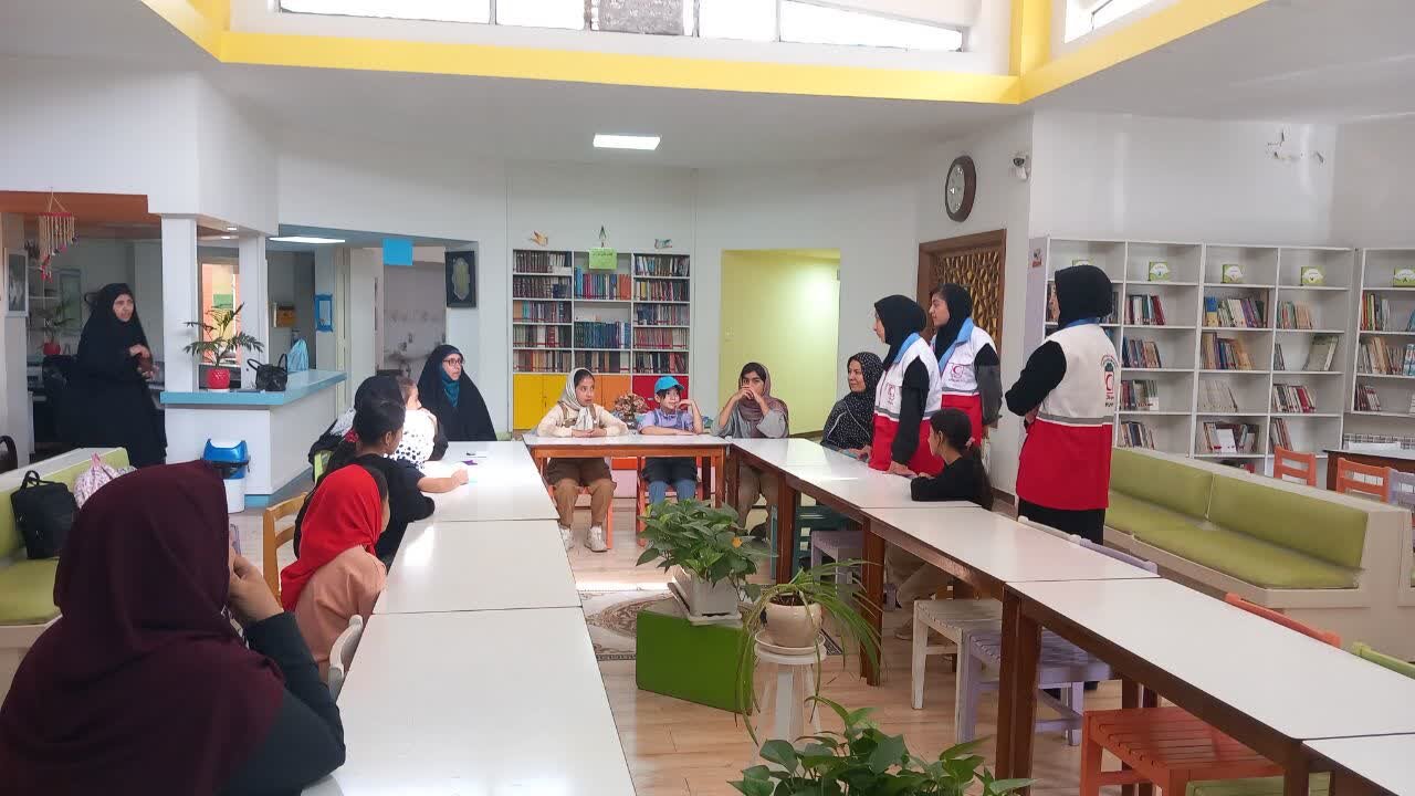 خاکسترشدن کتاب‌های کودکان نیشابور