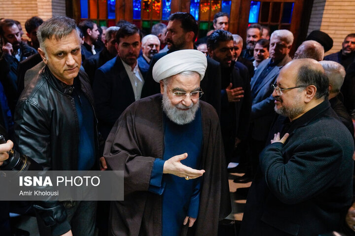 روحانی و ظریف مراسم یادبود درگذشت مادر محمد شریعتمداری