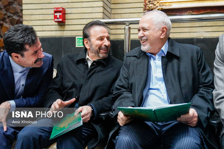 روحانی و ظریف مراسم یادبود درگذشت مادر محمد شریعتمداری