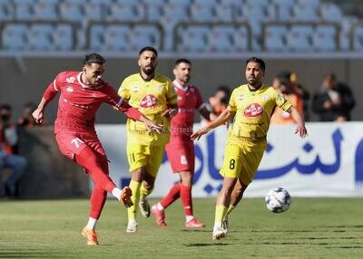 پیشنهادهای وسوسهانگیز برای ستاره پرسپولیس؛ اورونوف در دو راهی ماندن یا رفتن