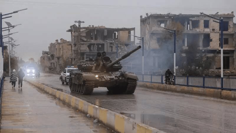 جنجال فرار دسته جمعی از زندان + عکس؛ چند زندانی دوباره دستگیر شدند؟ | ۲ روایت متضاد از فرار گسترده داعشیها از الشدادی