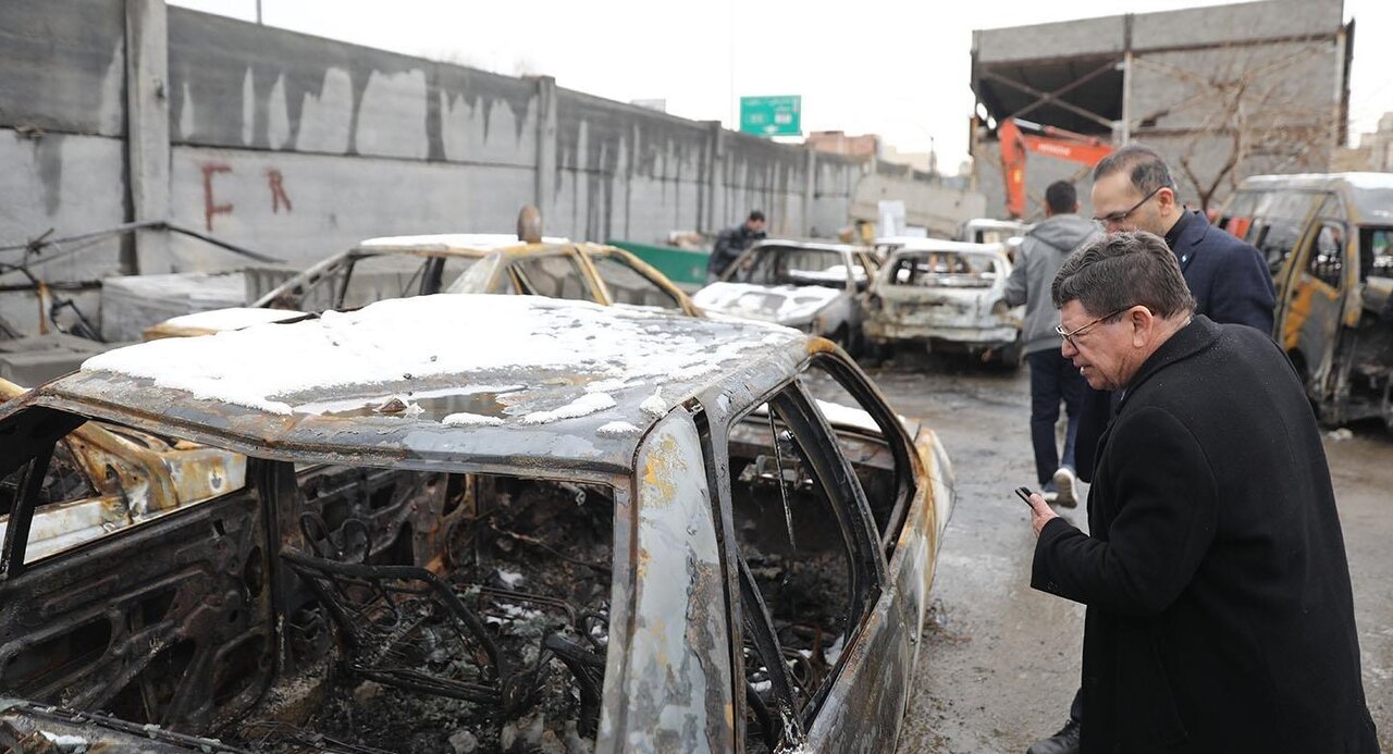 بازدید سفرا و خبرنگاران خارجی از آثار به‌جامانده آشوب‌ها بر پیکر شهر