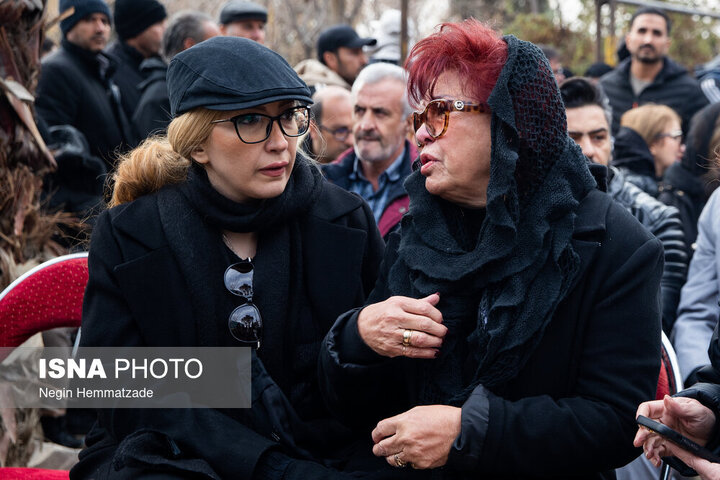 مراسم خاكسپاري رضا رويگري