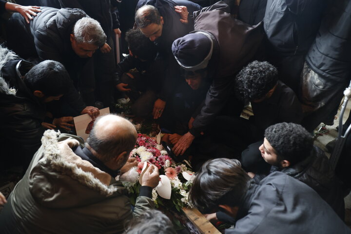 تشییع و خاکسپاری پیکر مطهر ۹ شهید مدافع امنیت در بهشت زهرا(س)