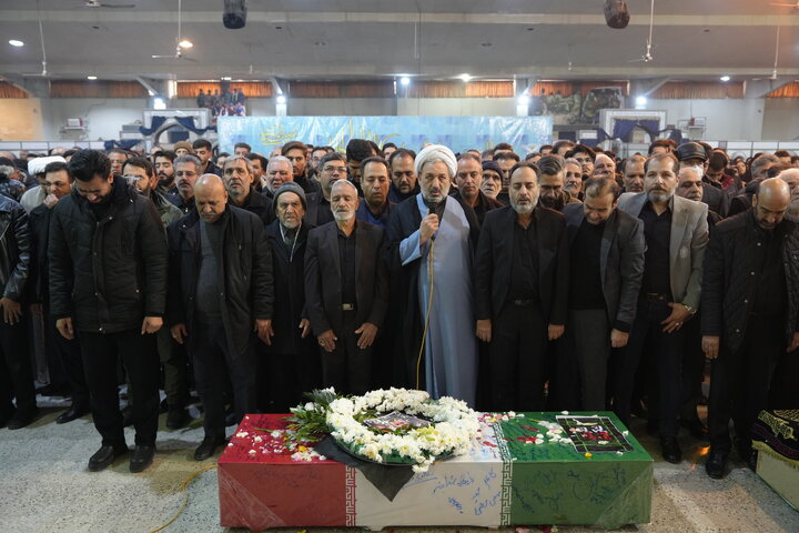 تشییع و خاکسپاری پیکر مطهر ۹ شهید مدافع امنیت در بهشت زهرا(س)