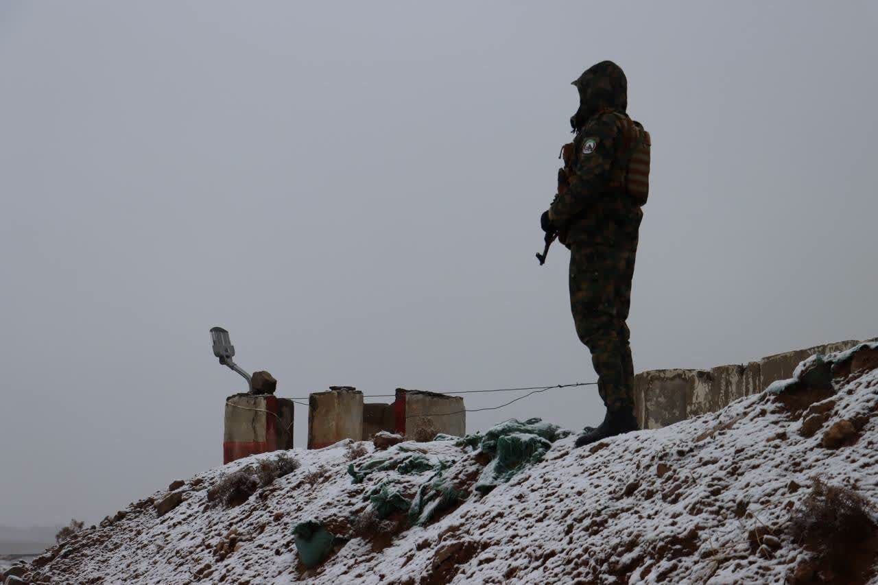 نیروهای حشدالشعبی در مرزهای سوریه در سخت ترین شرایط | تصاویر