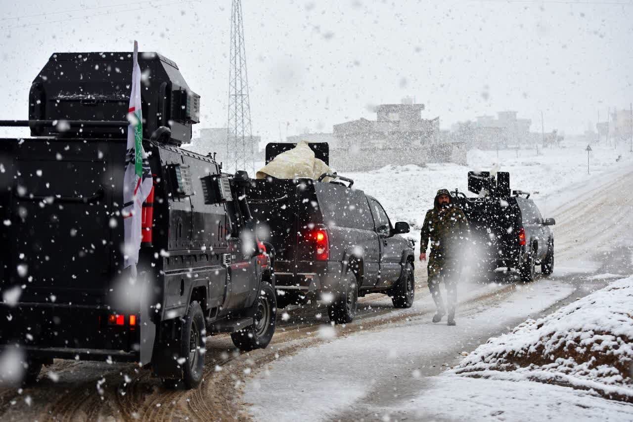 نیروهای حشدالشعبی در مرزهای سوریه در سخت ترین شرایط | تصاویر