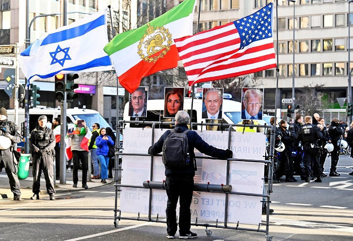 اعتراض و تجمع ضد انقلاب