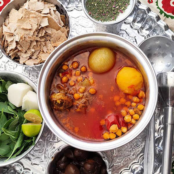 تفاوت دیزی سنتی و آبگوشت ؛ دو نام آشنا با دو هویت متفاوت | رازهای جاافتادن دیزی اصیل به سبک قدیمی