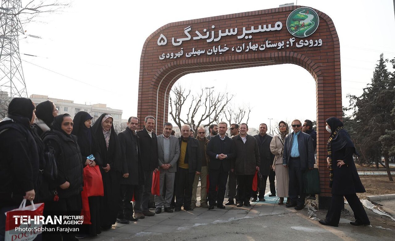 بازدید نخبگان از غرب تهران. مسیر سرزندگی