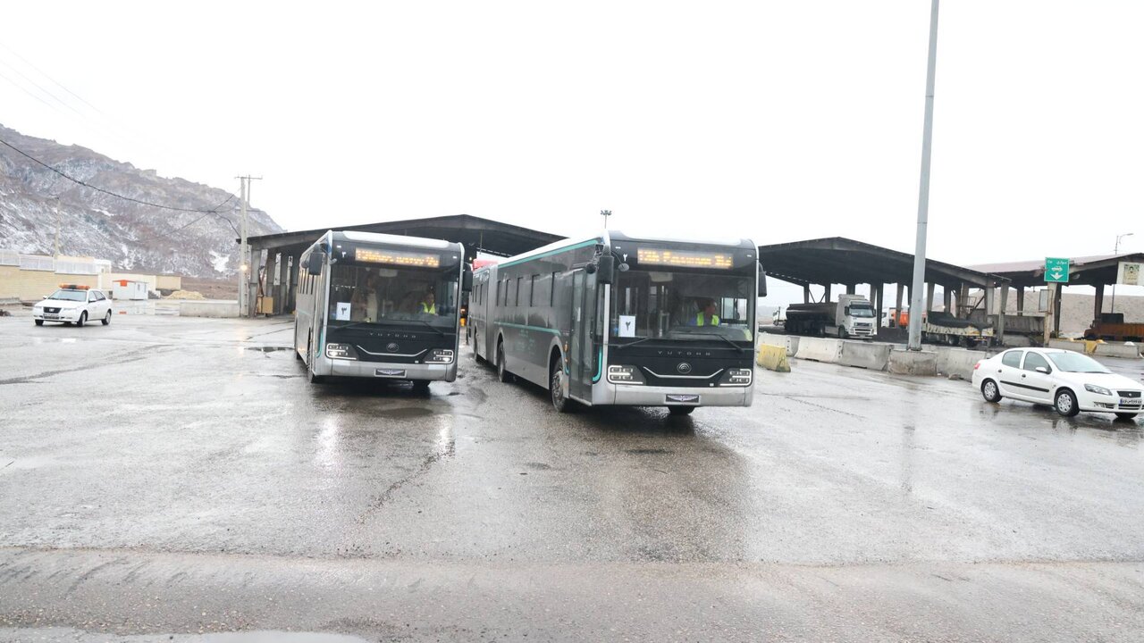 اتوبوسهای جدید ۱۸ متری به تهران رسید | تصاویر