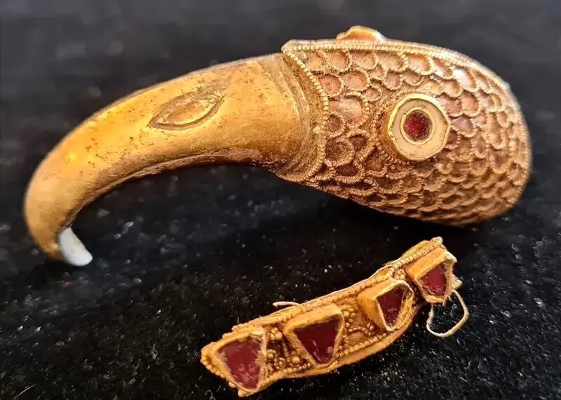 شگفتانگیزترین گنجهای کشف شده در بریتانیا سال ۲۰۲۴ | عکس