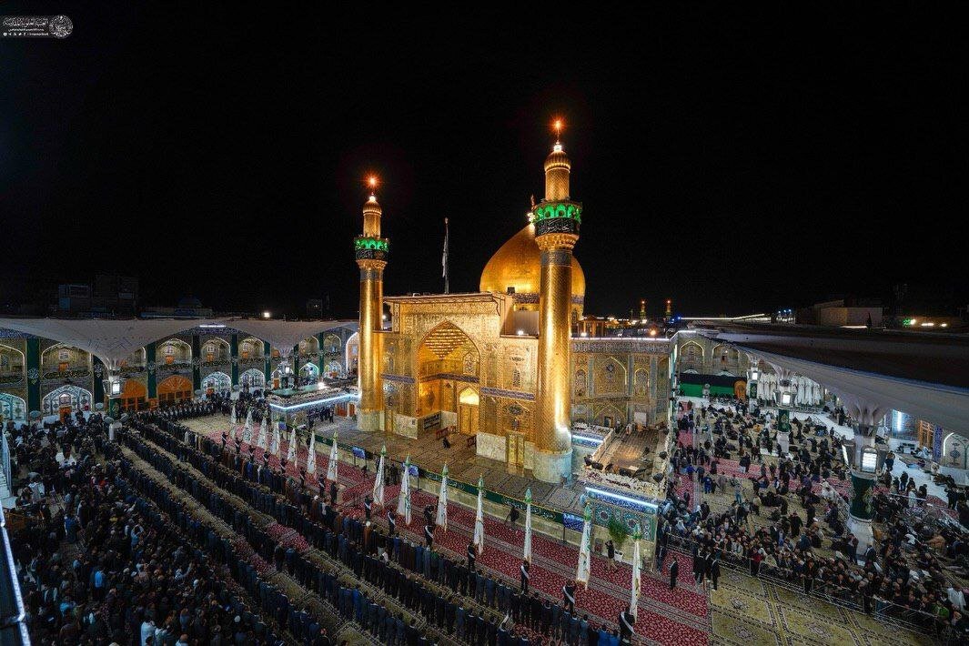 رونمایی از تاج طلایی جدید ضریح امیرالمؤمنین(ع) | تصاویر