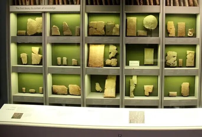 این پادشاه جنگجو نخستین کتابخانۀ جهان را ساخت | عکس