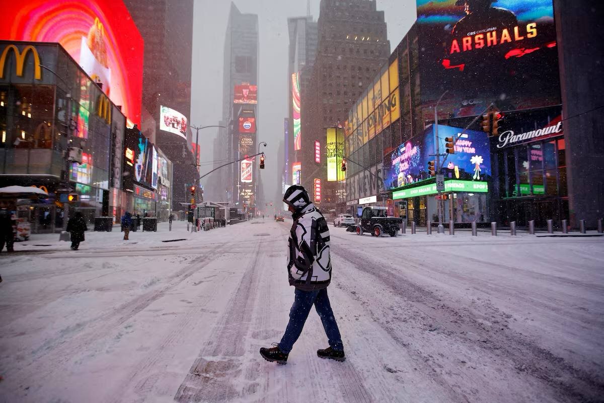 طوفان و برف کشنده در آمریکا | تصاویر، تعداد کشته‌شدگان به ۳۰ نفر رسید