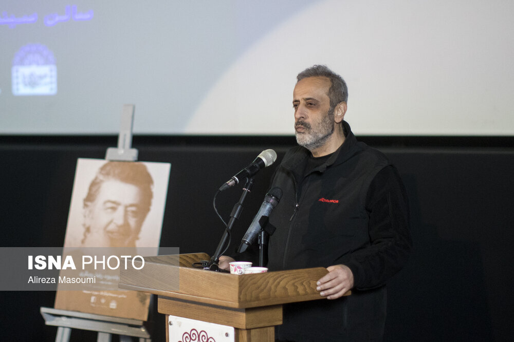 جدیدترین تصاویر از مازیار لرستانی در مراسم یادبود رضا رویگری | تصاویری از این مراسم را ببینید