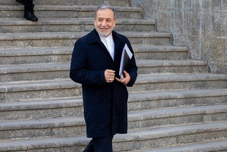 توئیت فوری عراقچی درباره مذاکره روز جمعه