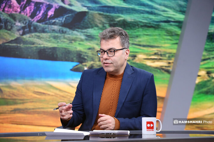 یک جشنواره ۳۳ فیلم