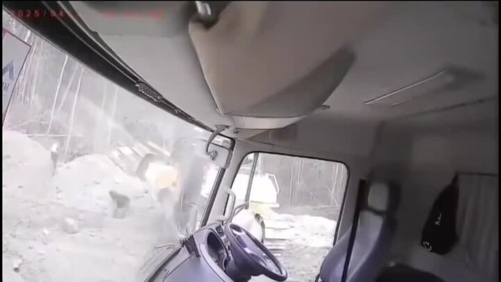 لحظات رعب آور ریزش معدن | ببینید