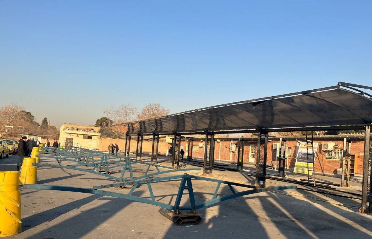 پایانه تاکسی و اتوبوس