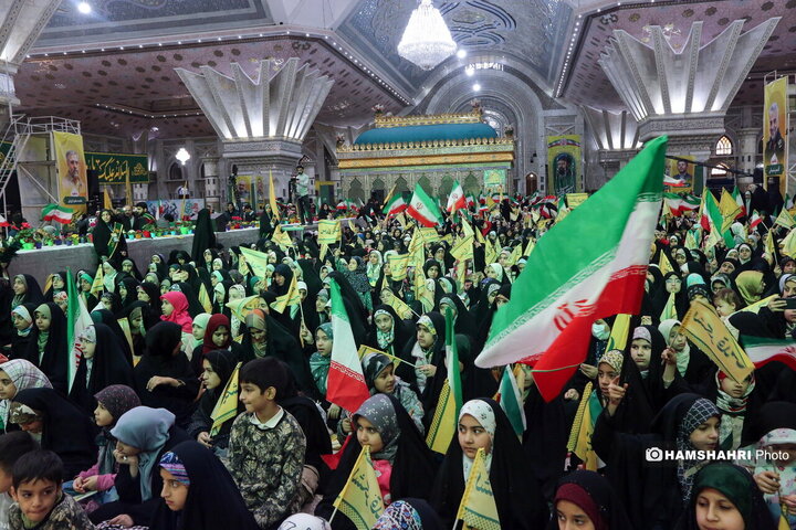 گردهمایی نوجوانان آرمانی لشکر قدس در مرقد امام (ره)