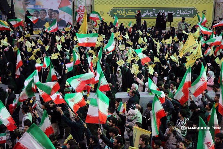 گردهمایی نوجوانان آرمانی لشکر قدس در مرقد امام (ره)