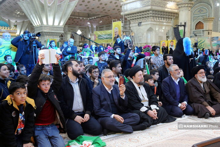 گردهمایی نوجوانان آرمانی لشکر قدس در مرقد امام (ره)