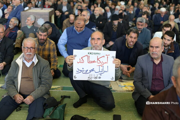 نماز جمعه این هفته تهران به امامت حجت‌الاسلام والمسلمین سید محمدحسن ابوترابی‌فرد در مصلای امام خمینی (ره) برگزار شد