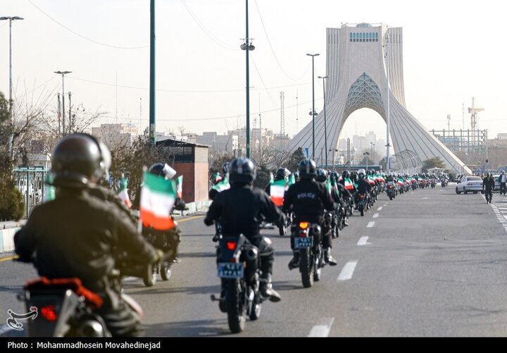 رژه موتورسواران