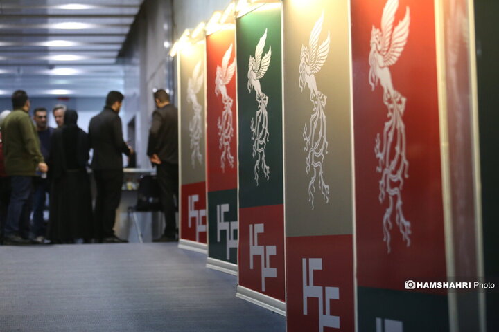 حاشیه دومین روز چهل‌ و چهارمین جشنواره فیلم فجر