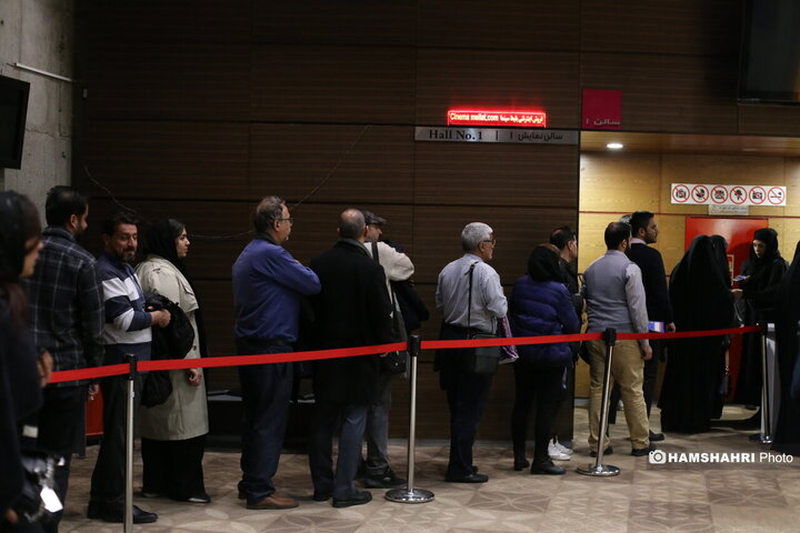 حاشیه دومین روز چهل‌ و چهارمین جشنواره فیلم فجر