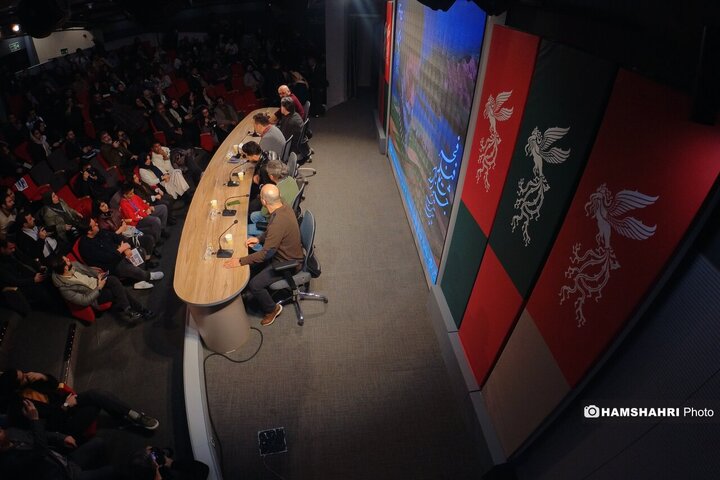 حاشیه دومین روز چهل‌ و چهارمین جشنواره فیلم فجر