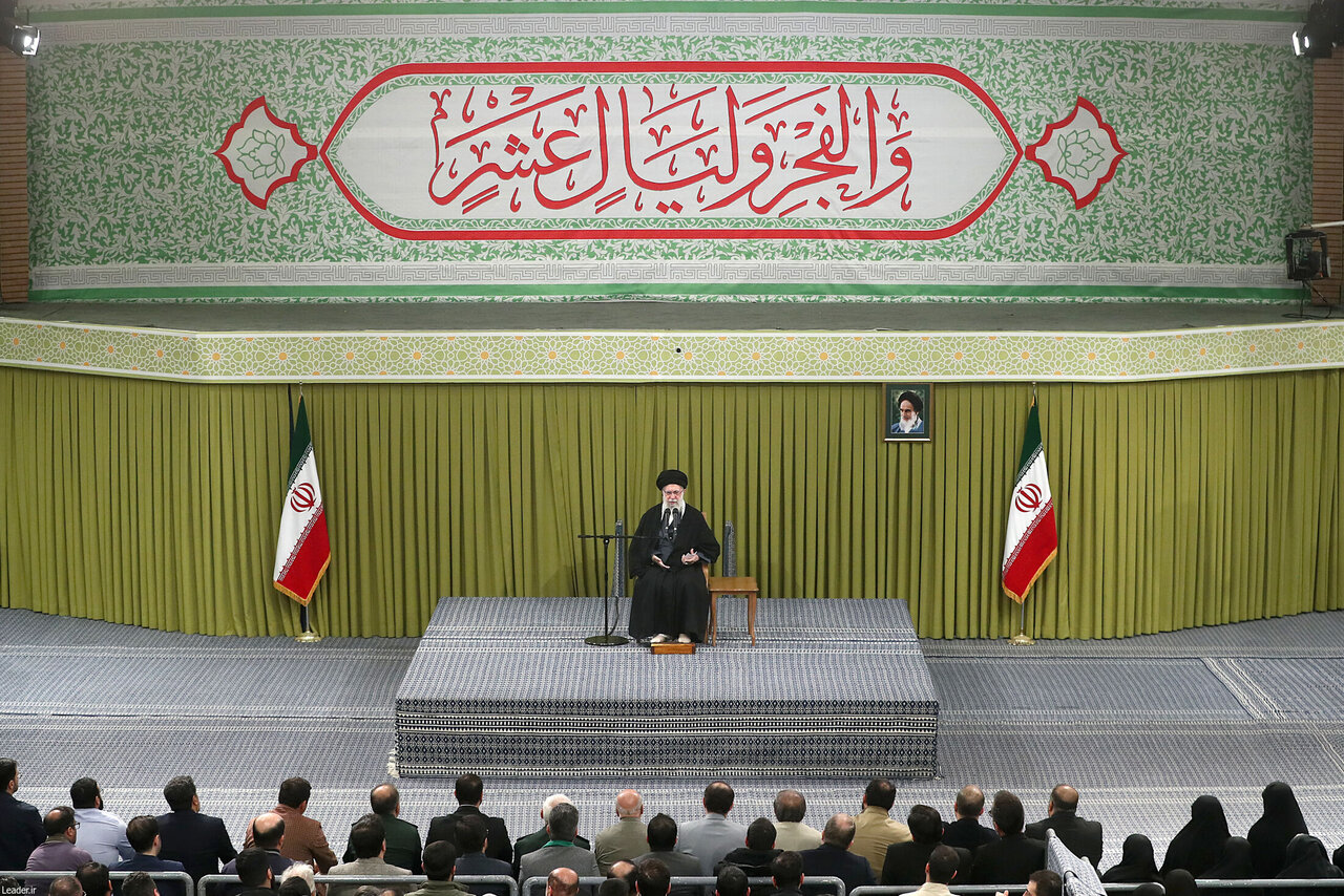 متن و حاشیه دیدار امروز مردم با رهبر انقلاب | تصاویر