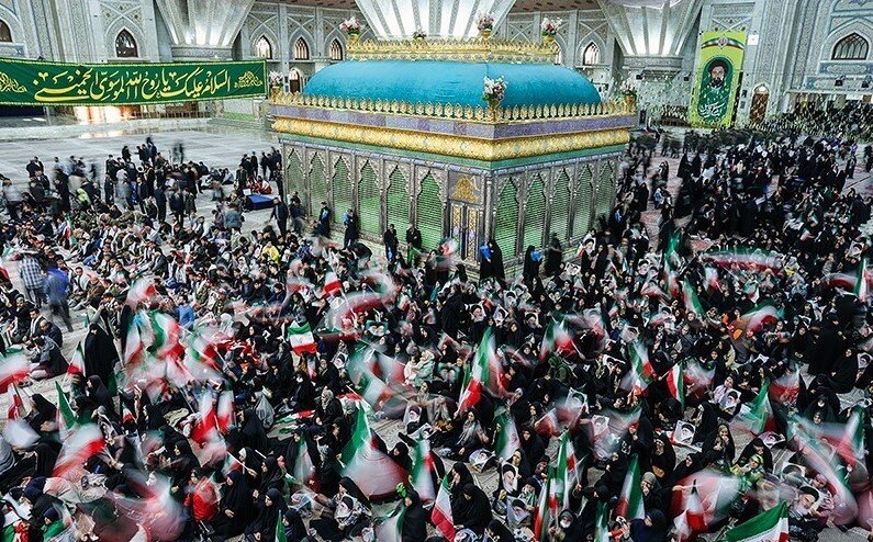 تصاویری از مراسم آغازین دهه فجر ۱۴۰۴ در فرودگاه مهرآباد و مرقد بنیانگذار جمهوری اسلامی ایران