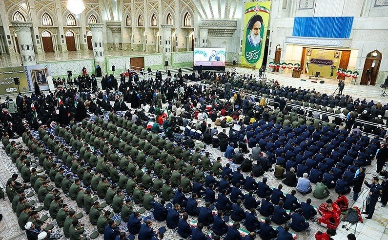 تصاویری از مراسم آغازین دهه فجر ۱۴۰۴ در فرودگاه مهرآباد و مرقد بنیانگذار جمهوری اسلامی ایران