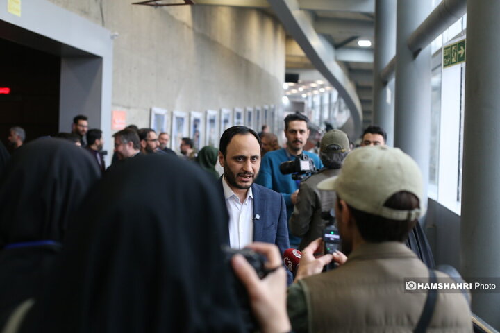 حاشیه چهارمین روز چهل و چهارمین جشنواره فیلم فجر