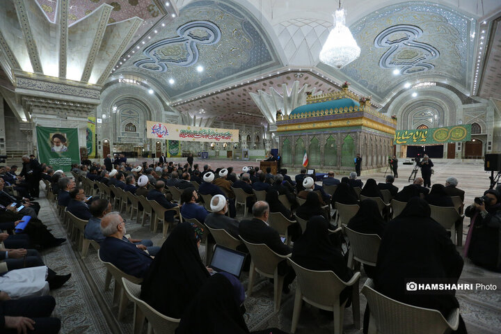 تجدید میثاق رییس و نمایندگان مجلس با آرمان‌های امام راحل (ره)