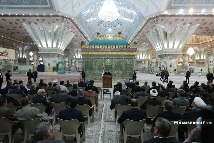 تجدید میثاق رییس و نمایندگان مجلس با آرمان‌های امام راحل (ره)