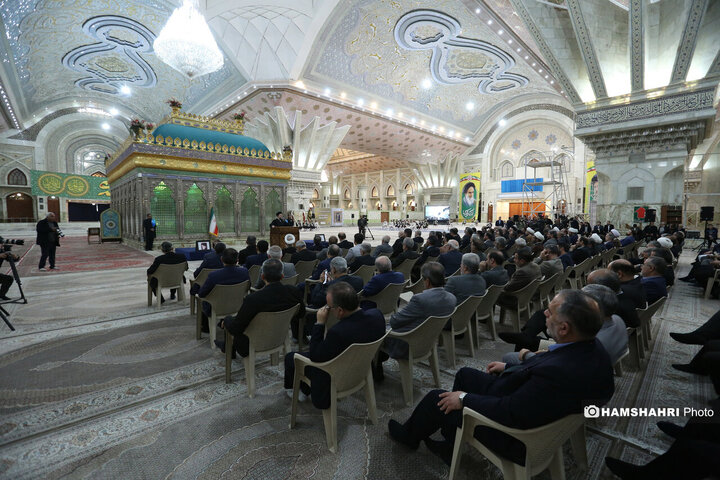 تجدید میثاق رییس و نمایندگان مجلس با آرمان‌های امام راحل (ره)