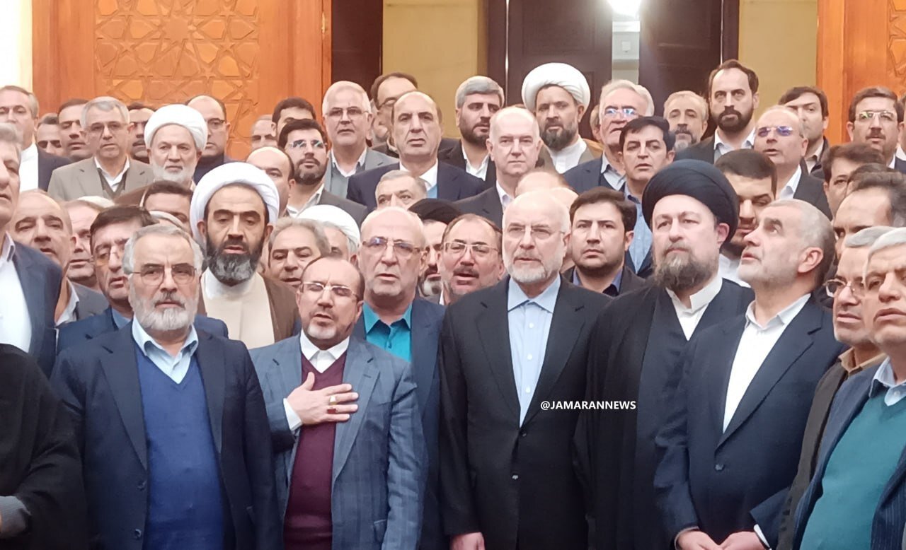 تجدید میثاق رئیس و نمایندگان مجلس با آرمانهای امام خمینی (س) | عکس