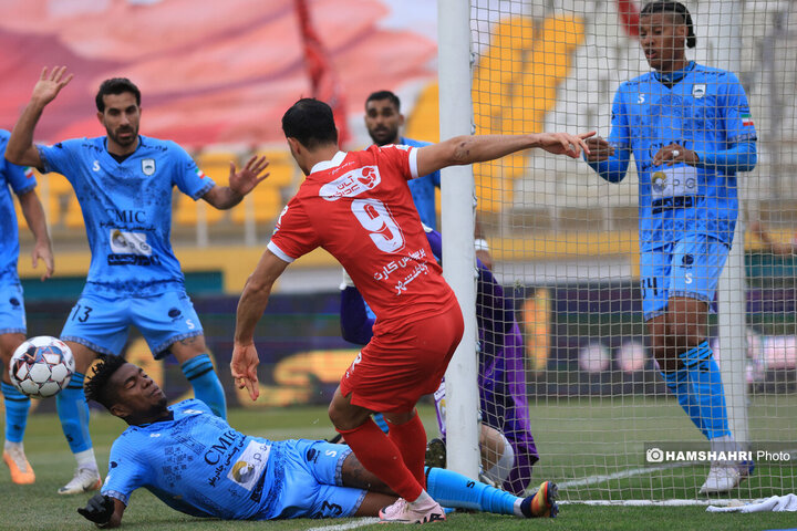 تصاویر بازی پرسپولیس 1-0 چادرملو اردکان