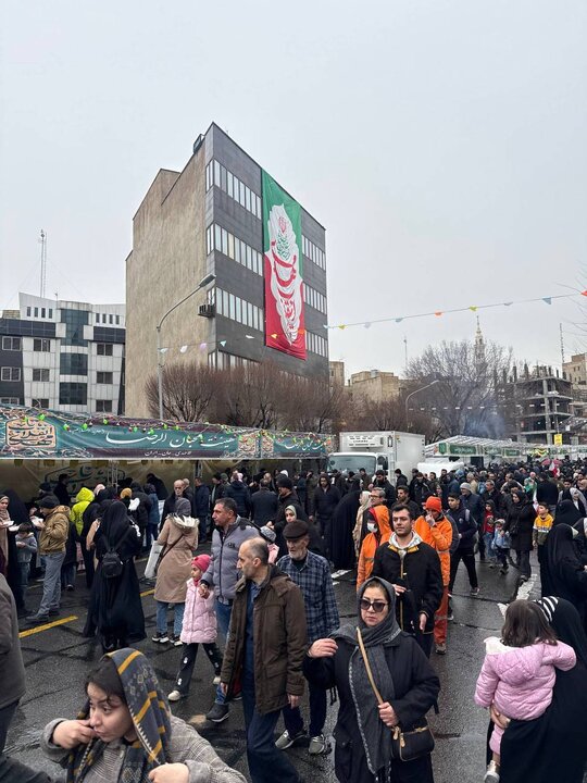 میدان ولیعصر