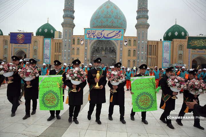 خدمات رسانی به زائران مسجد مقدس جمکران در شب نیمه شعبان
