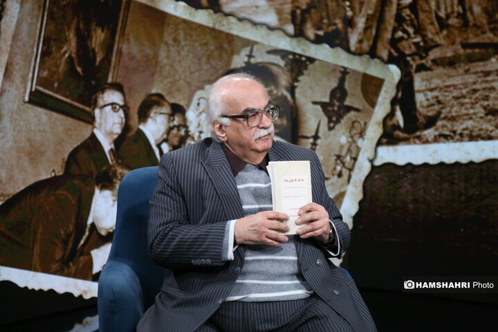 گفتگو با خسرو معتضد ،تاریخ نگار