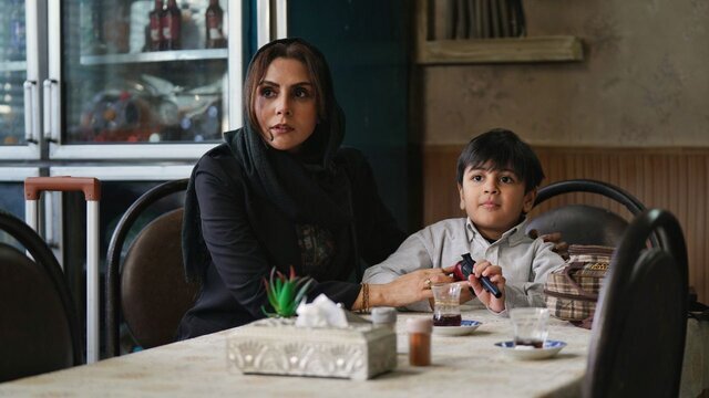 «کافه سلطان» را دقیقه ۹۰ به جشنواره رساندیم