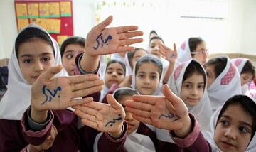 روزگار خوش روزنامه دیواری و گروه سرود | استعدادیابی در برنامه‌های دهه فجر